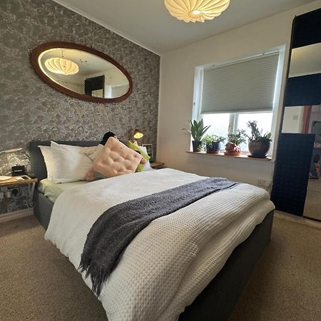 Private Room In A Stylish Flat Londres Exterior foto